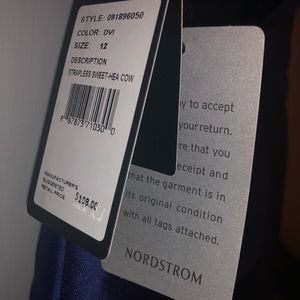 Adrianna Papell Strapless Sweatheart Gown
